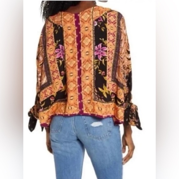 Free People Small Catch Me If You Can Kimono / Tunic in Dark Combo Long Sleeve - Picture 2 of 13